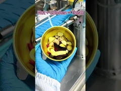 حساء الدجاج مع المكسرات واللينغجي